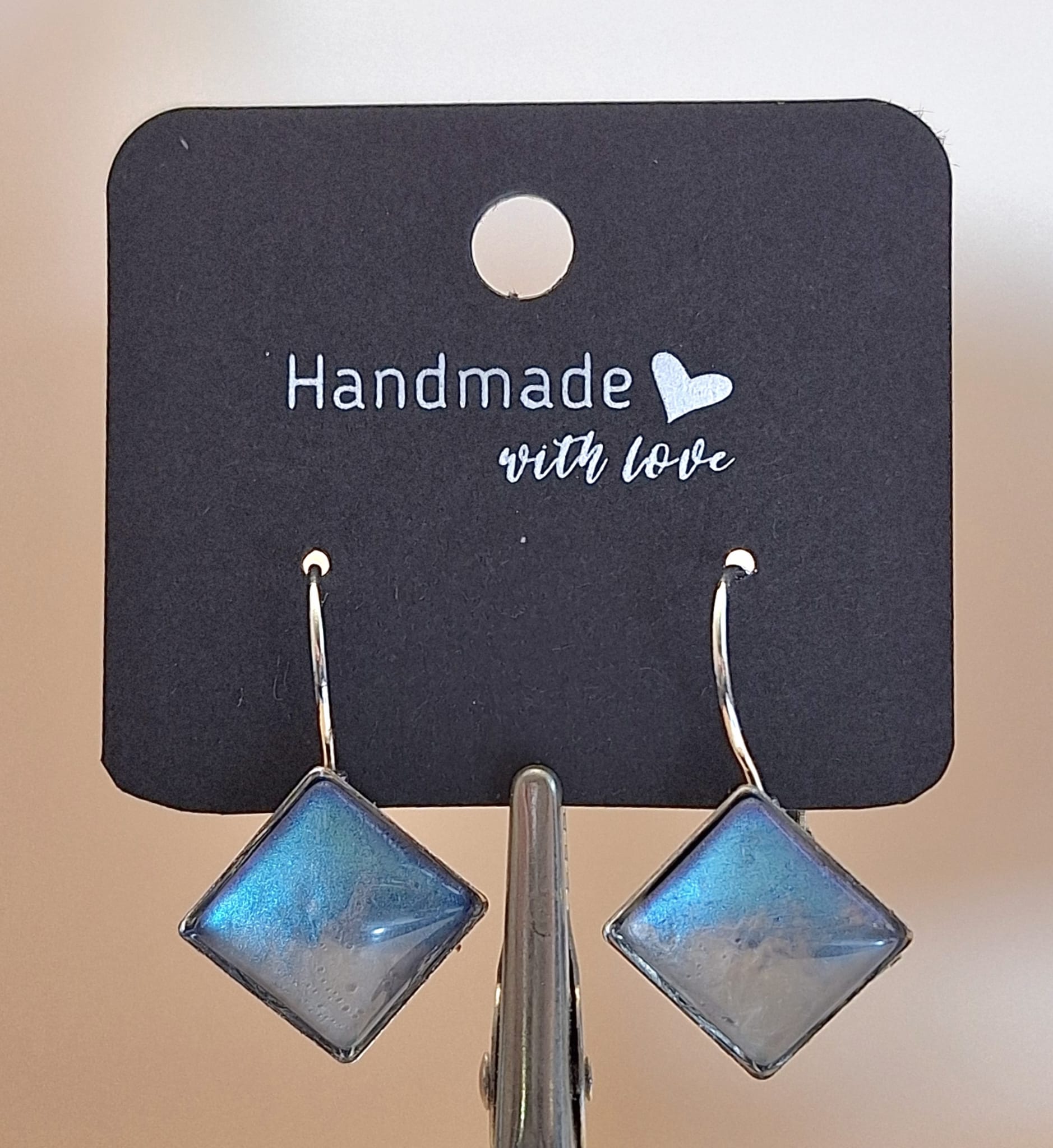 Ohrhänger geschlossen - quadratisch himmelblau-perlmuttt Ohrhänger geschlossen - quadratisch himmelblau-perlmut